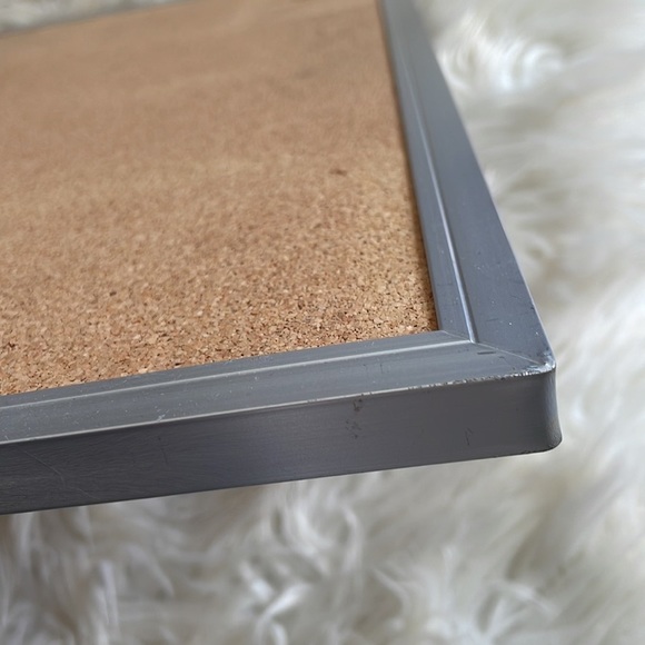 Small wall hanging bulletin board - Picture 8 of 16